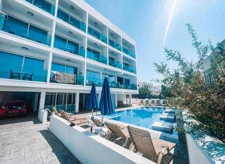 Отель Sunny Blue Hotel
