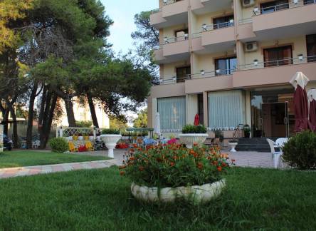 Отель Hotel Villa Aljor, Golem