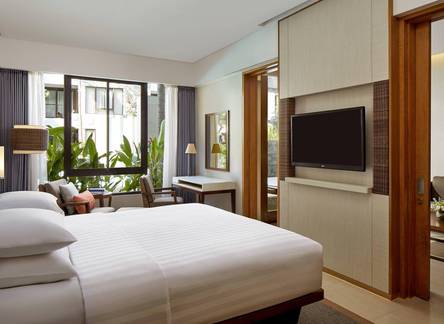 Отель Courtyard by Marriott Bali Seminyak