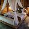 Отель Orleans Lembongan