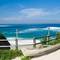 Отель Lembongan Island Beach Villas
