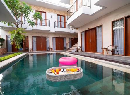 Отель Mahesa Suites Seminyak