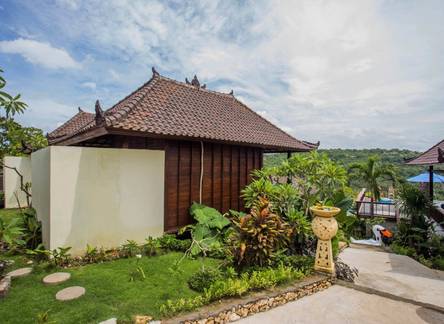 Отель Bukit Ancak Lembongan Villa