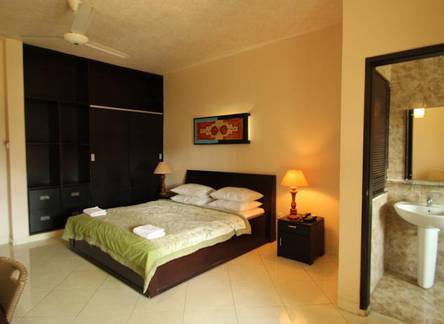 Отель Fat Yogi Cottages