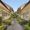 Отель Askara Canggu Townhouse