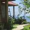 Отель Amed Sari Beach Guesthouse