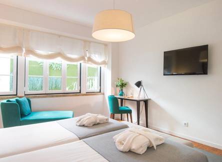 Отель Feels Like Home Bica Prime Suites