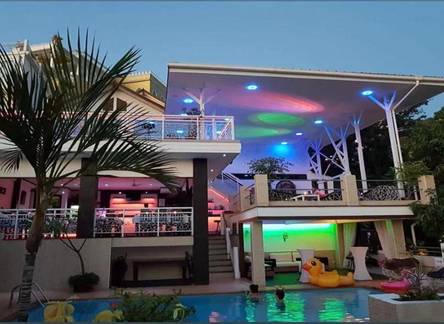 Отель Swiss Villas Panoramic