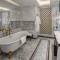 Отель Mia Saigon - Luxury Boutique Hotel