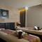 Отель de Vins Sky Hotel Seminyak