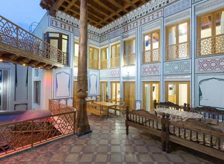 Отель Hotel Basilic