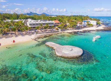 Отель Le Peninsula Bay Beach Resort & Spa