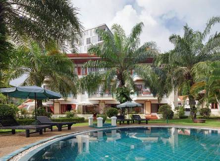 Отель The Pe La Resort