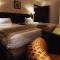 Отель Seven Roses Hotel