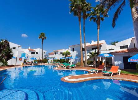 Отель Apartamentos Puerto Caleta