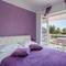 Отель Laidback Apartments