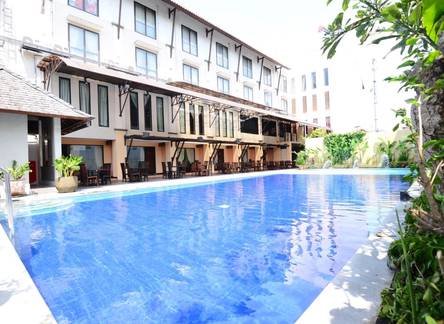 Отель The Grand Santhi Hotel