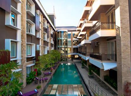 Отель Quest San Denpasar