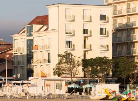 Отель Hotel Emilia