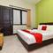 Отель RedDoorz Puputan Renon Denpasar