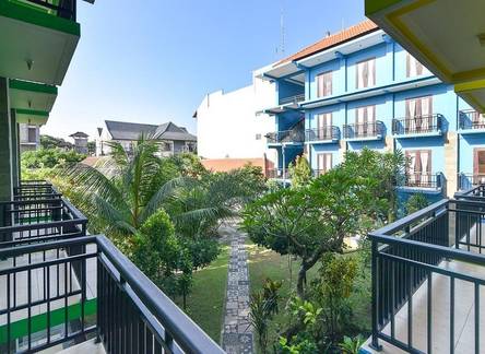 Отель RedDoorz near Level 21 Mall Denpasar