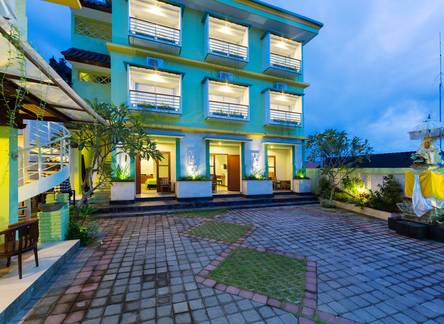 Отель Pondok Asri Denpasar