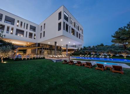 Отель Hotel Salona Palace