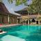 Отель Citrus Tree Villas - Royalty