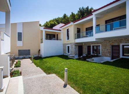 Отель Elpiniki Luxury Apartments