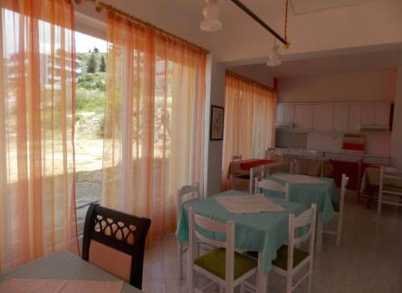 Отель Damian Saranda Hotel