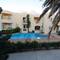 Отель Lambrinos Suites