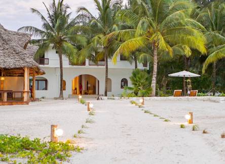 Отель Amani Boutique Hotel