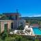 Отель Youphoria Villas