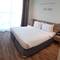 Отель Grand Kingsgate Waterfront By Millennium Hotels