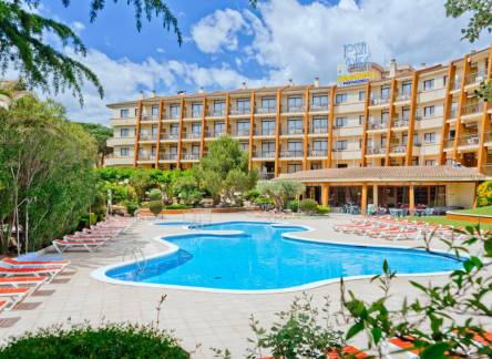 Отель GHT Aparthotel Tossa Park