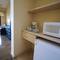 Отель The Royal Islander – An All Suites Resort