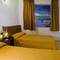 Отель Apartamentos Parque Cattleya
