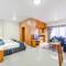 Отель Golden Sands 10 Hotel Apartments
