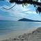 Отель The Tropical Beach Resort