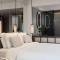 Отель Niko Seaside Resort Crete MGallery