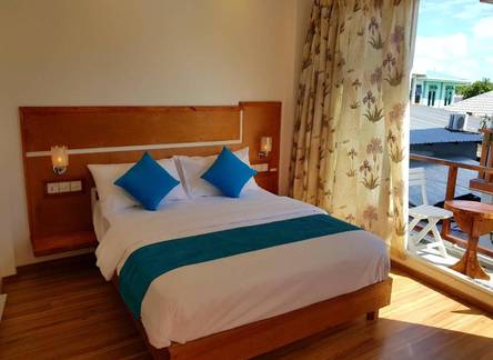 Отель HudhuVeli inn