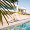 Отель Mythic Suites & villas