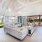 Отель Mythic Suites & villas