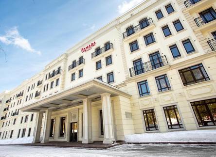 Отель Ramada Hotel & Suites by Wyndham Novosibirsk Zhukovka