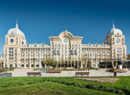 Отель Courtyard by Marriott Baku
