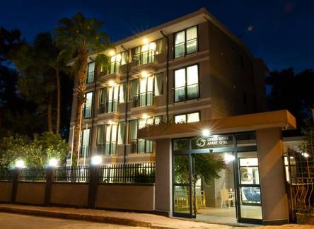 Отель Opera Suites Hotel