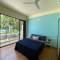 Отель Beach House Dhiffushi
