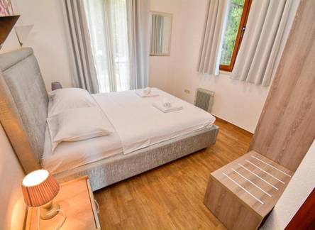 Отель Bocche di Cattaro Apartments 