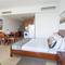 Отель Spacious and Comfy Studio in Heart of Jlt