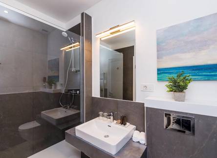 Отель ROOMS4U